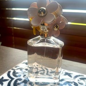 Marc Jacob’s fragrance   4.2 oz